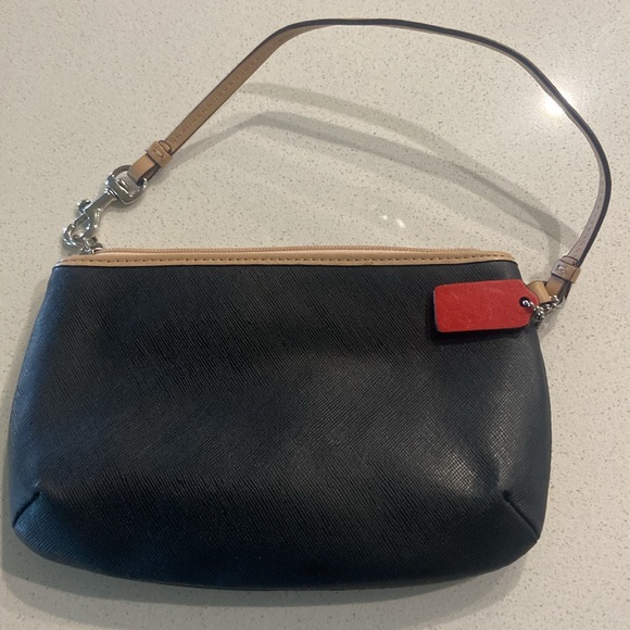 Coach Horse and Carriage Black Wallet Wristlet - Picture 5 of 6